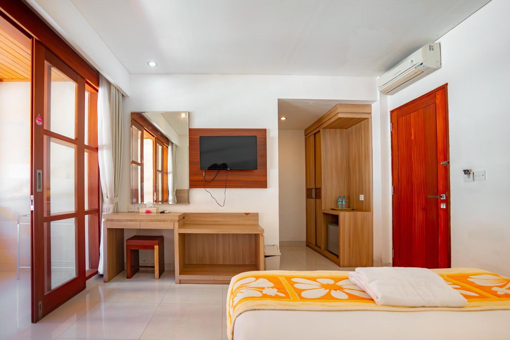 Bali Summer Hotel By Amerta Kuta Lombok Exterior foto