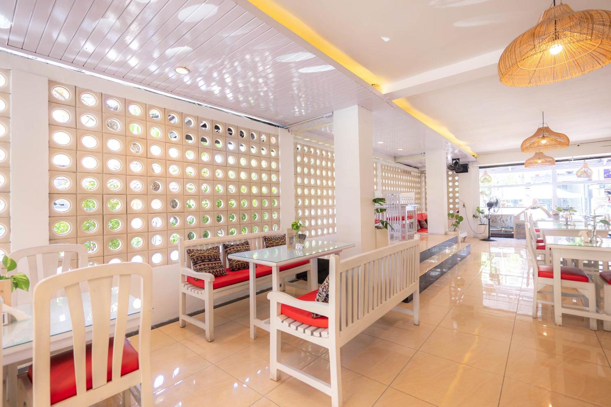 Bali Summer Hotel By Amerta Kuta Lombok Exterior foto